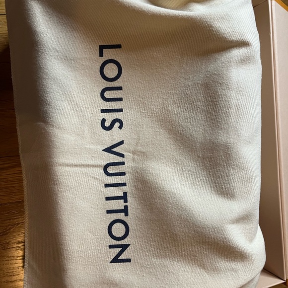 Louis Vuitton Vavin PM EMP Noir - Picture 3 of 12